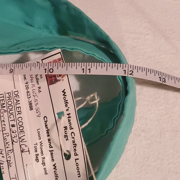 Wolfe's Handcrafted Loom 17" x‎ 14" Tricolored Tote Bag with Snap Closures - Picture 10 of 13